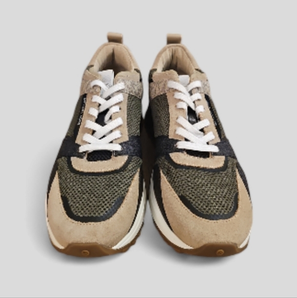 Men's & Boys Sneakers Athletic Shoes Michael Kors Miles Trainer. - Picture 2 of 6